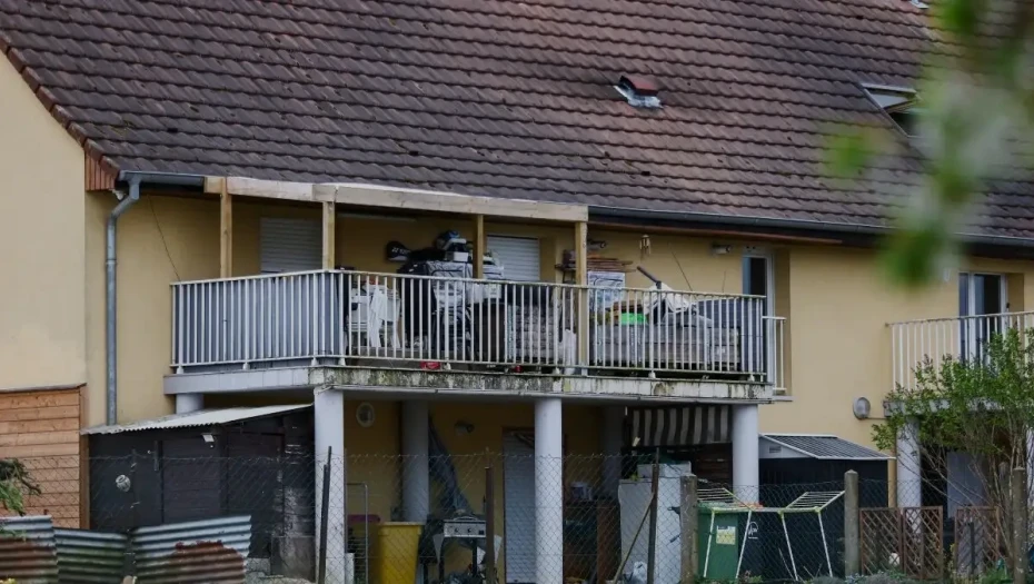 Γαλλία: Προφυλακίστηκε ο πατέρας που κρατούσε φυλακισμένο το 9χρονο παιδί του μέσα σε ένα βαν για πάνω από έναν χρόνο