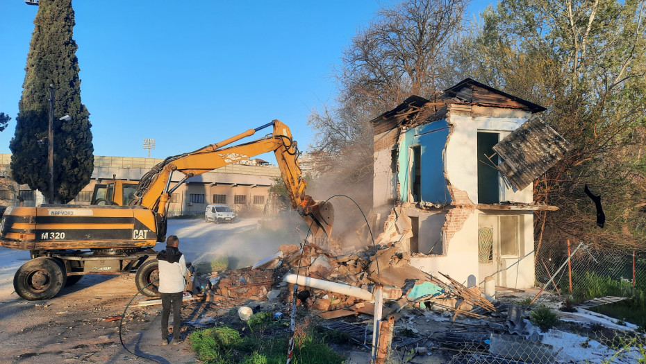 Δήμος Σερρών: Ξεκίνησαν οι κατεδαφίσεις στο Κεντρικό Πάρκο Σερρών