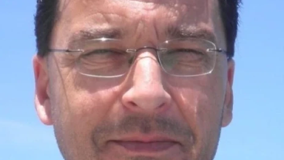 ’Πολιτική πραγματικότητα και φαντασιώσεις’’ -Γράφει ο Σερραίος οικονομολόγος Κώστας Σαραφίδης