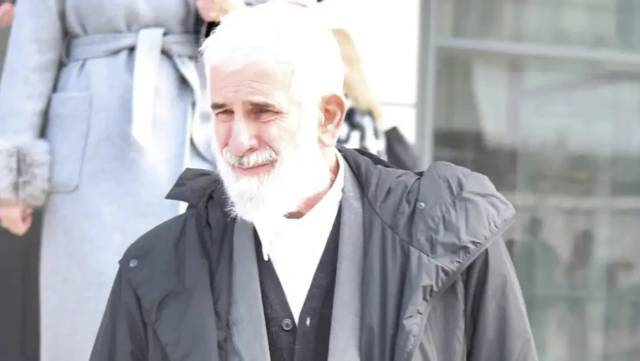 «Ξέρω τι άνθρωπος είναι ο Πέτρος Φιλιππίδης, του την είχαν στημένη», δήλωσε ο Αλέξανδρος Παρίσης