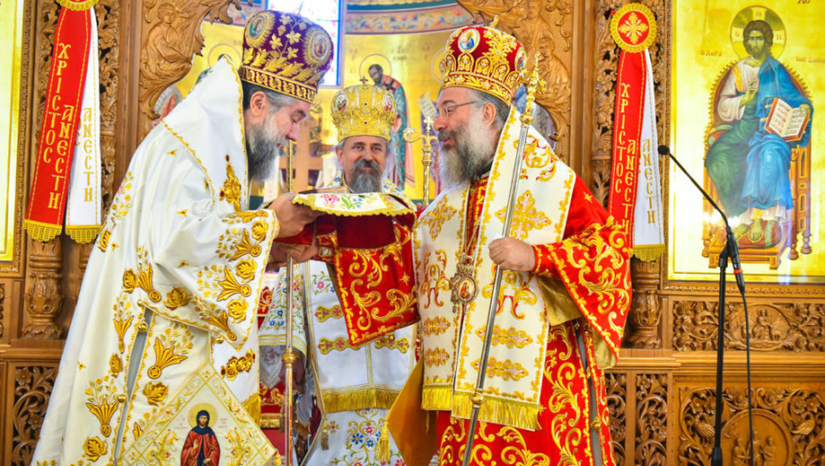 Ρεθύμνης Πρόδρομος στον εορτάζοντα ιερό Ναό Αγ. Νικήτα-Το Καρπενήσι, σήμερα, την Κρήτη ανταμώνει και στην Μακεδονία μας τις προσευχές ενώνει!