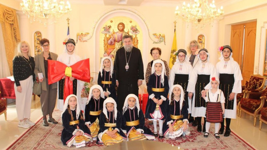 Παιδιά του «ΛΥΚΕΙΟΥ ΕΛΛΗΝΙΔΩΝ» Σερρών  επισκέφθηκαν τον Σεβ. Ποιμενάρχη τους