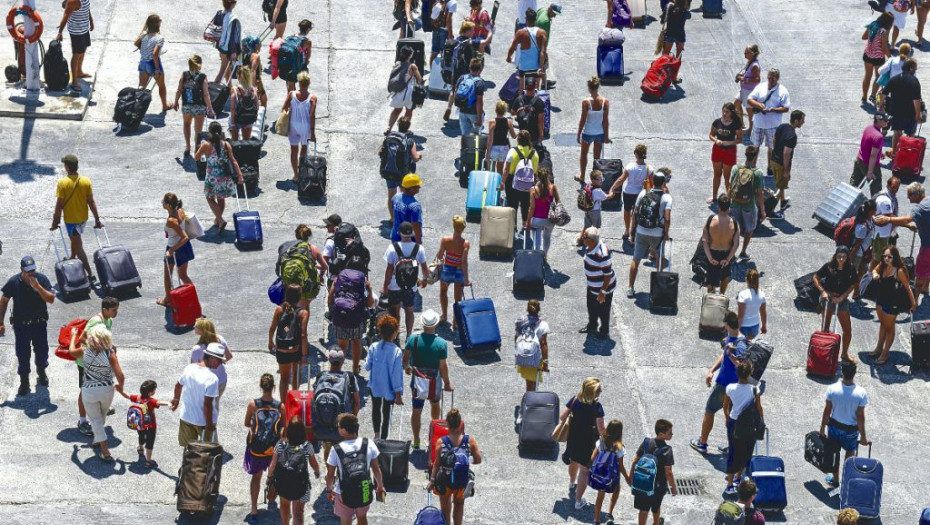 Νωρίτερα και με αυξημένες παροχές ξεκινά ο Κοινωνικός Τουρισμός της ΔΥΠΑ – Οι δικαιούχοι