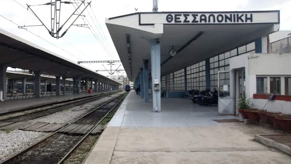 Διακοπή των δρομολογίων στο τμήμα Θεσσαλονίκη – Σίνδος λόγω ατόμου στις ράγες