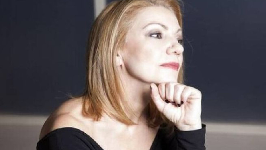 Συγκινεί η Ζούνη: «Προσπάθησα να κρατήσω με πανικό σχεδόν τις μνήμες που είχα από τον μπαμπά μου»