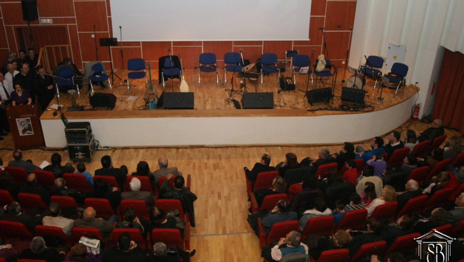 Τιμητική εκδήλωση για τον Γιάννη Πισπιλή και τη Βάσια Λαδιά την Παρασκευή στη Βιβλιοθήκη
