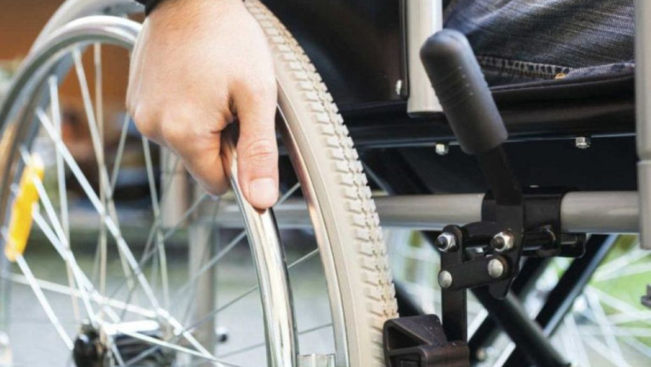 Σύλλογος Κινητικά Αναπήρων Σερρών- Ζήτ  ω η Εργατική Πρωτομαγιά!Όχι στον καιάδα της πολεμικής οικονομίας!