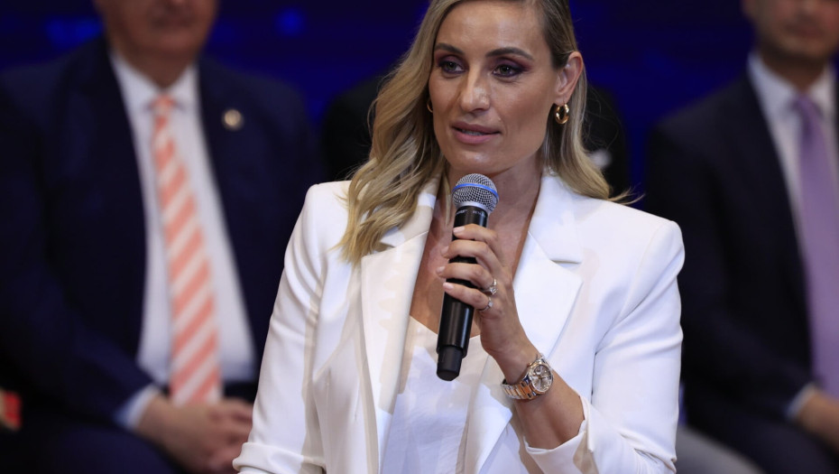 Ελεονώρα Μελέτη -Συγκεκριμένες προτεραιότητες για μια πιο δίκαιη κοινωνία φροντίδας