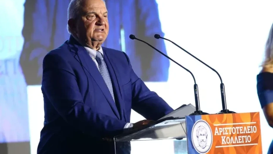 Κώστας Καραμανλής: Προσοχή σε όσους είναι ερωτευμένοι με την εξουσία και το χρήμα