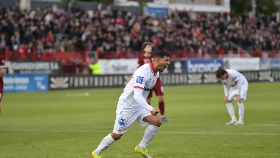 Πανσερραϊκός – ΑΕΛ Novibet 1-1: Ο Καρέλης με πέναλτι στο 90+8 βύθισε τους «βυσσινί» στη μάχη της παραμονής στη Super League