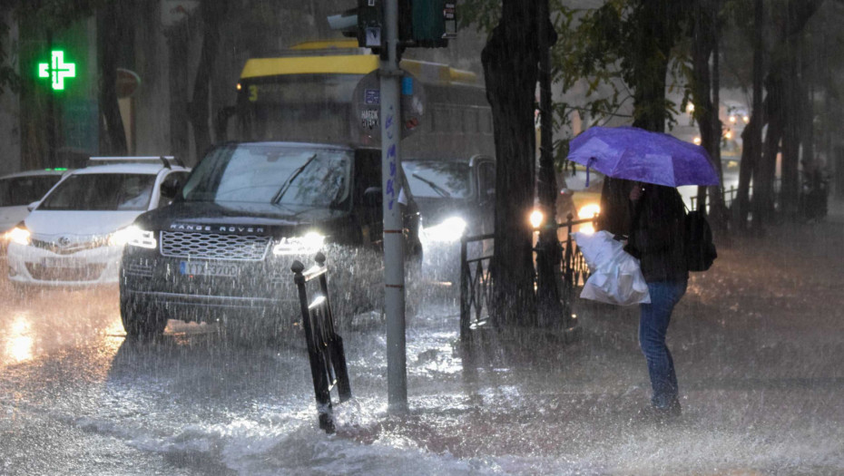 Καιρός αύριο: Βροχές, καταιγίδες και 8 μποφόρ – Πού θα πέσουν χιόνια