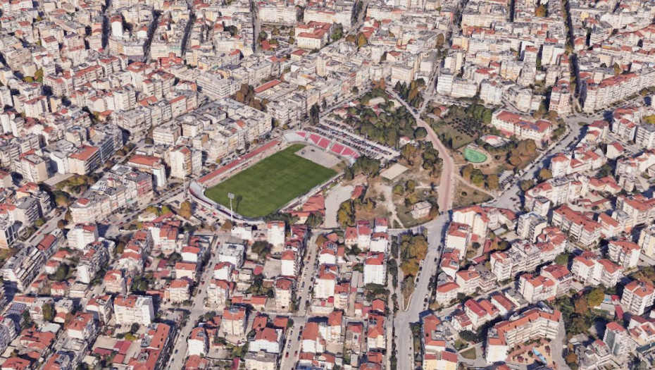 Δήμος Σερρών -Προχωρούν οι παρεμβάσεις στο Κεντρικό Πάρκο Σερρών – Εργασίες κατεδάφισης στην οδό Κερασούντος