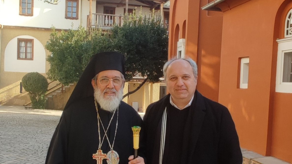 Παρέμβαση Μακάριου στα δημοτικά πράγματα της Σιντικής  ;