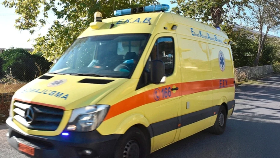 Τροχαίο στην Εύβοια με εκτροπή αυτοκινήτου, έχασε τον έλεγχο η οδηγός