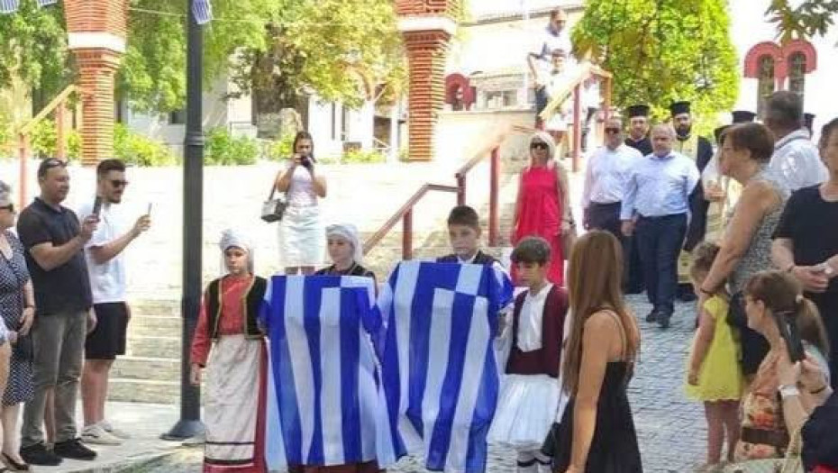 Υποδοχή και ενταφιασμός των οστών των ηρώων Χρήστου και Ελένης Μαρούδη στα Άνω Πορόια