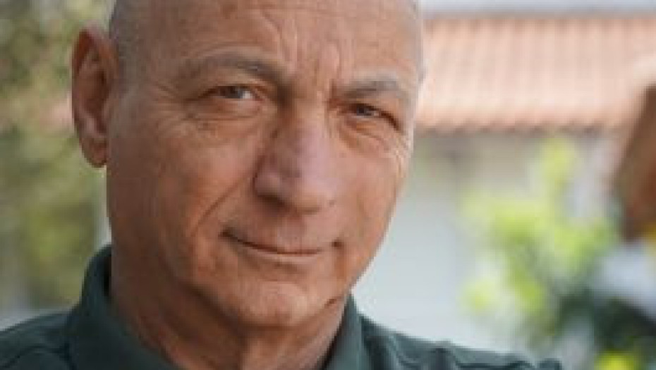 Ιωσήφ Παναγιωτίδης – Σιντική Καμία κορδέλα εγκαινίων – μόνο περιγραφή προθέσεων «Θα»
