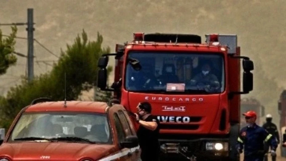 Φωτιά σε αγροτοδασική έκταση στο Ηράκλειο Κρήτης - Μεγάλη επιχείρηση της Πυροσβεστικής