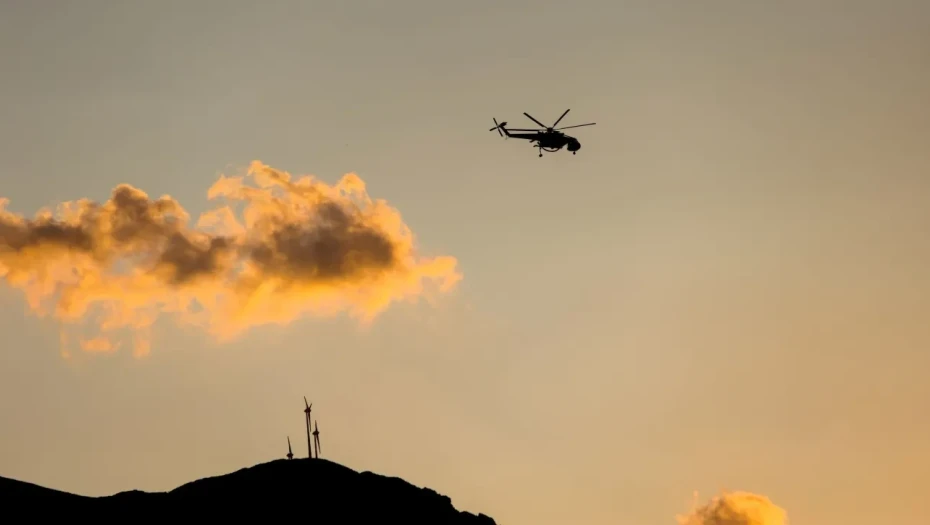Ενισχύθηκαν οι πυροσβεστικές δυνάμεις στη φωτιά στην Κορινθία - Επιχειρούν 11 εναέρια μέσα