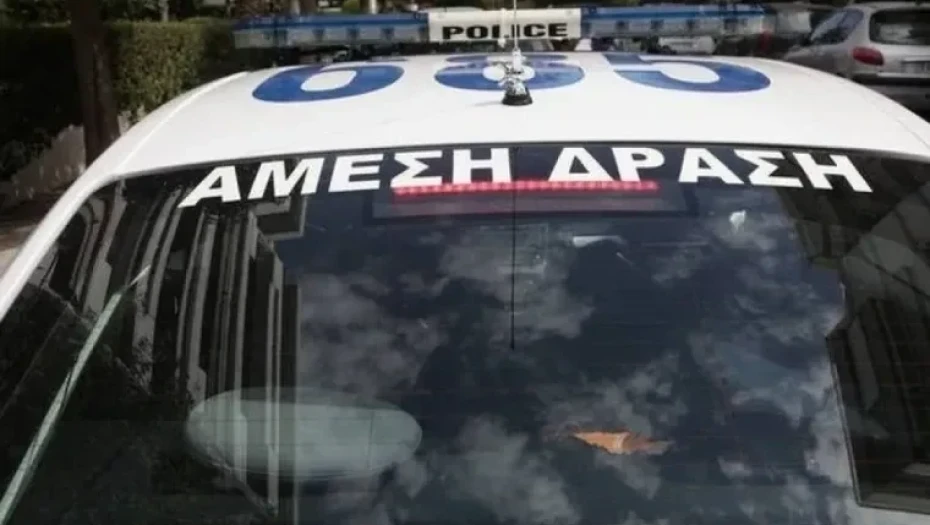 Συνελήφθη γνωστός τράπερ μετά από καταδίωξη στη Νέα Σμύρνη