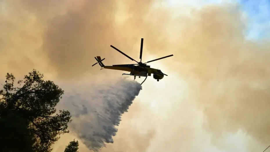 Φωτιά στα Λευκόγεια Δράμας – Επιχειρεί ένα ελικόπτερο