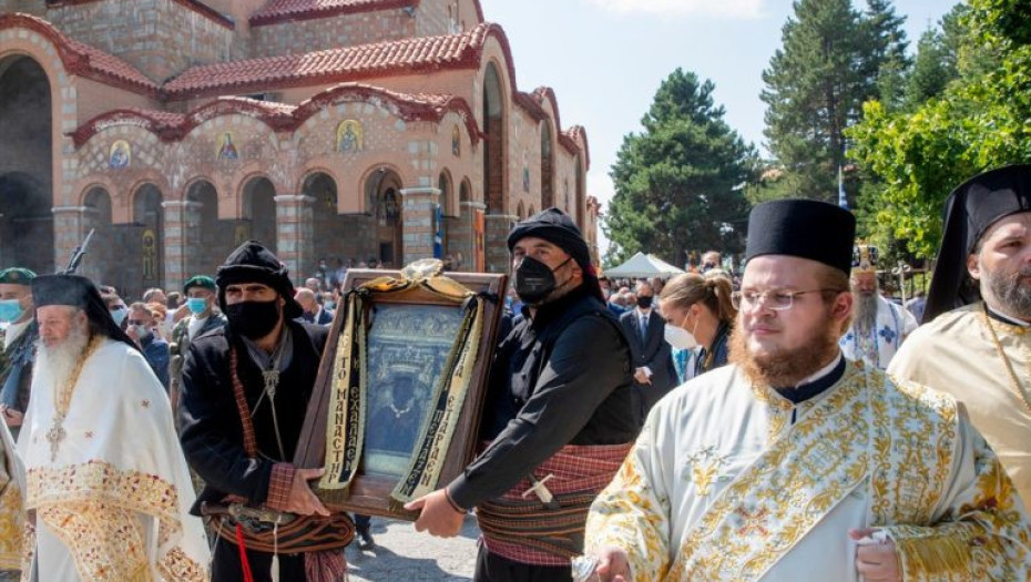 Δεκαπενταύγουστος στην Παναγία Σουμελά: Χιλιάδες πιστοί στο Βέρμιο – Παρουσία του Προέδρου της Δημοκρατίας ο φετινός εορτασμός