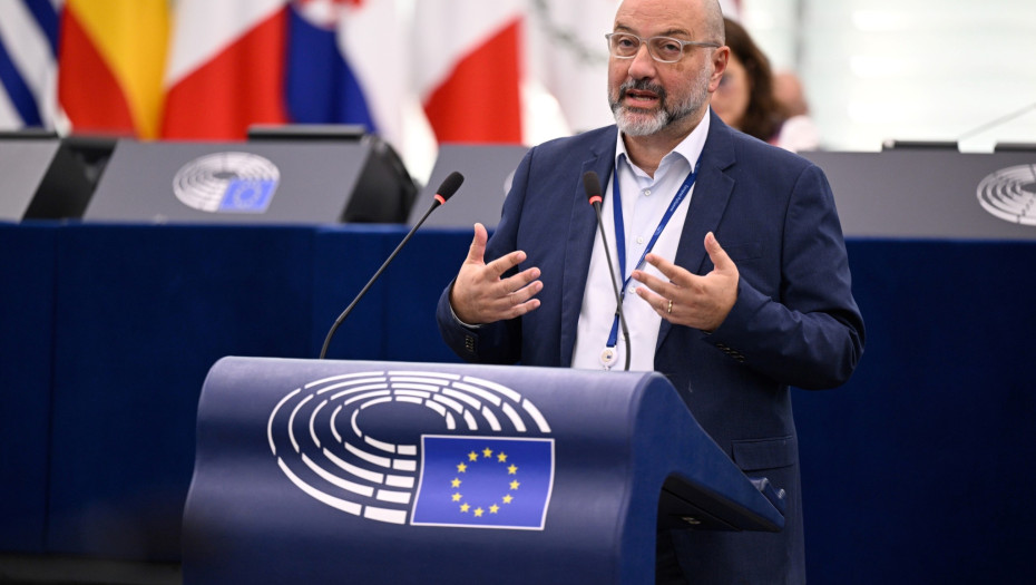 Σάκης Αρναούτογλου: Η ερημοποίηση δεν αρχίζει όταν εμφανιστεί η έρημος.