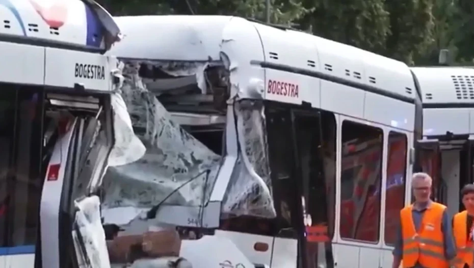 Τουλάχιστον 25 τραυματίες, οι επτά σοβαρά, από σύγκρουση δύο τραμ στο Γκελζενκίρχεν της Γερμανίας