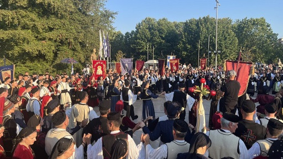 Πολιτισμός, ιστορία, παράδοση με το 40ο Αντάμωμα Βλάχων στα Τρίκαλα και τους 1.500 χορευτές