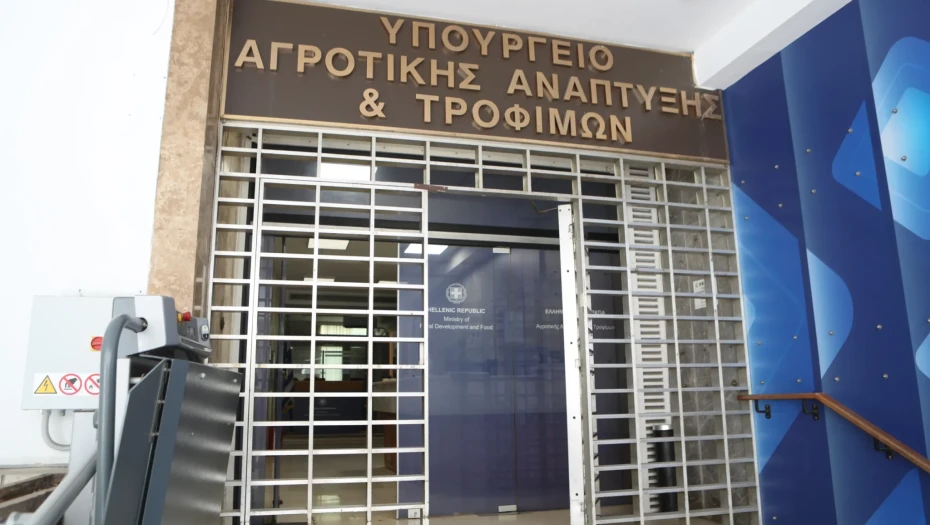 ΥΠΑΑΤ: Αποζημιώσεις 4,2 εκατ. ευρώ για θανατωθέντα ζώα λόγω ευλογιάς και αφθώδους πυρετού