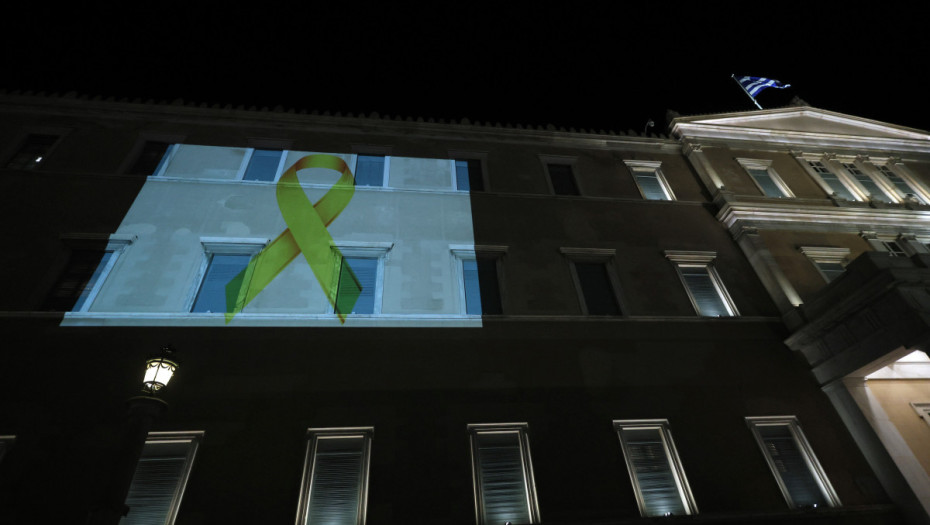 Η Βουλή των Ελλήνων φωταγωγείται για να δώσει ελπίδα σε παιδιά και εφήβους με καρκίνο