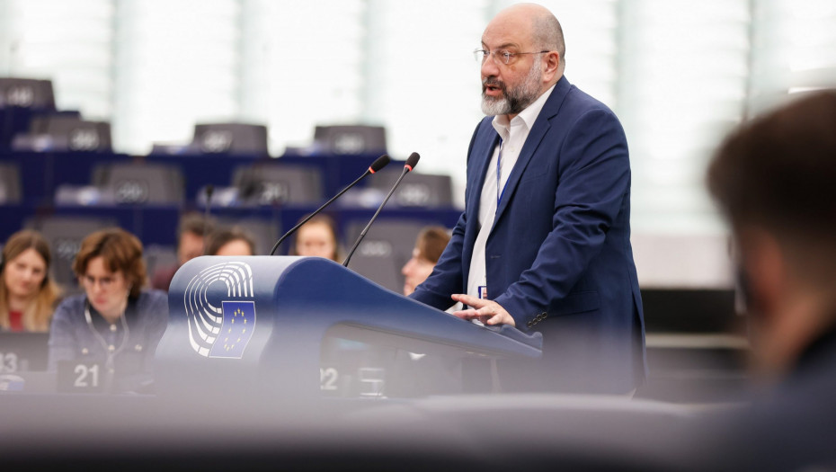Σάκης Αρναούτογλου: «Η ευρωπαϊκή γραφειοκρατία απειλεί να «βγάλει το λάδι» στους μικρούς παραγωγούς»