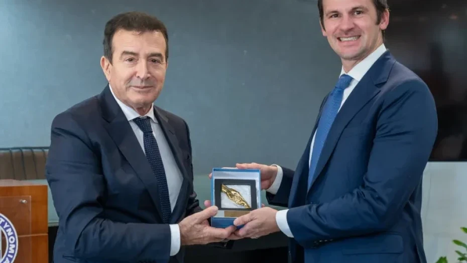 Συνάντηση Χρυσοχοΐδη με την Υφυπουργό Εσωτερικής Ασφάλειας των ΗΠΑ R. Law