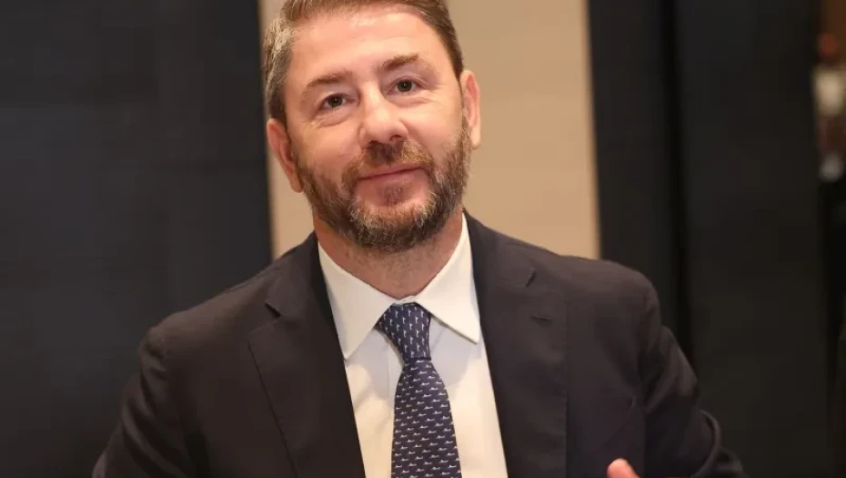 ΠΑΣΟΚ: Ο Ανδρουλάκης σε 3 ώρες για 42 ερωτήσεις άφησε καλές εντυπώσεις