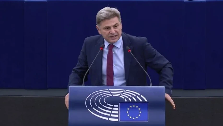 Φαραντούρης για Σινά: Μόνη αρμόδια η Σιναϊτική Κοινότητα. Γιατί τέτοια σπουδή και πίεση απ' την κυβέρνηση να παραχωρηθεί η κυριότητα της Μονής;