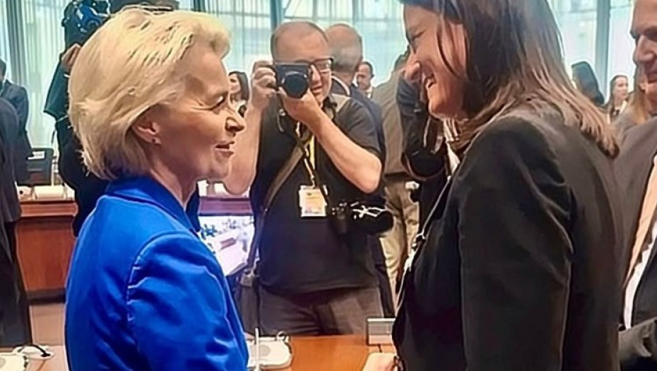 Η ιστορική μείωση της ανεργίας της Ελλάδας στις θεματικές της Τριμερούς Κοινωνικής Συνόδου Κορυφής
