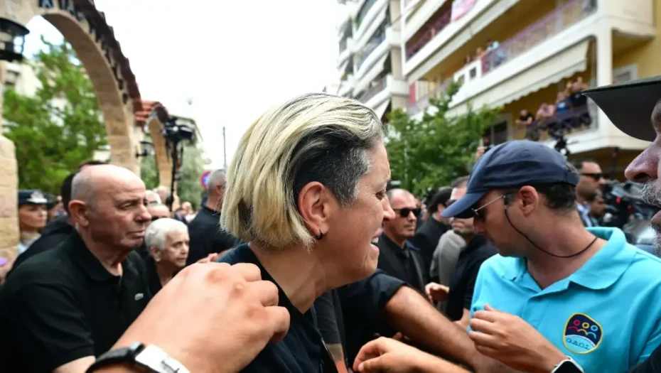 Γιώργος Μαζωνάκης: «Δεν το χωράει το μυαλό μου, ζητάμε την παραδειγματική τιμωρία των γιατρών», λέει η αδερφή του Μαρία