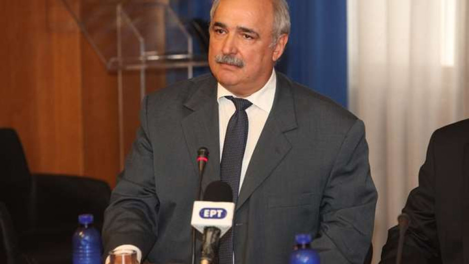 Μάρκος Μπόλαρης: Της αβάσταχτης ελαφρότητας ο θίασος !