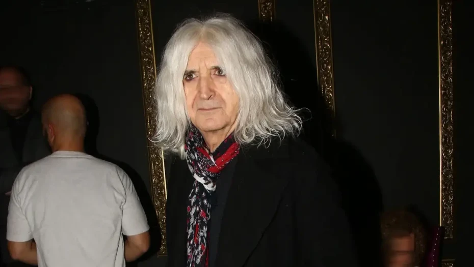 Καρβέλας: «Δυστυχώς η Άννα έχει πάρει μια κατεύθυνση που δεν με βρίσκει σύμφωνο, νιώθω συντριβή» – Η ανακοίνωση του συνθέτη