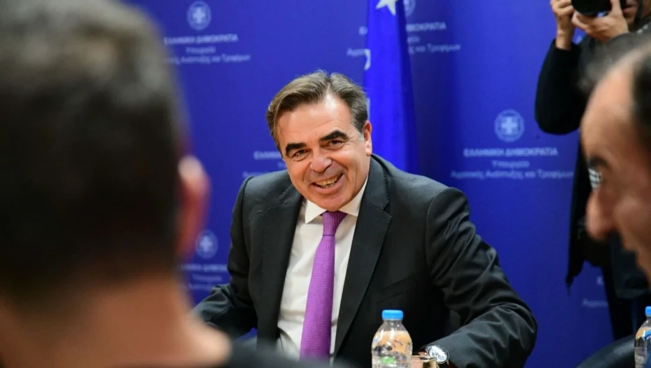 Ο Μαργαρίτης Σχοινάς με εκπροσώπους αγροτικών φορέων: «Προτιμώ μια δύσκολη συζήτηση παρά μια εύκολη συμφωνία στα λόγια»