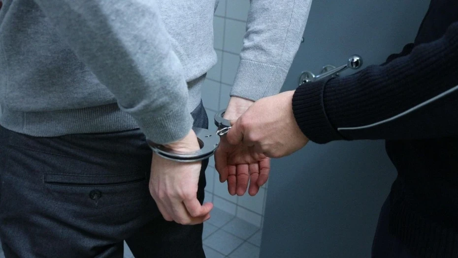 «Άνοιγαν» καταστήματα τρεις ανήλικοι στην Ημαθία - Πάνω από 2.500 ευρώ η αξία των κλεμμένων