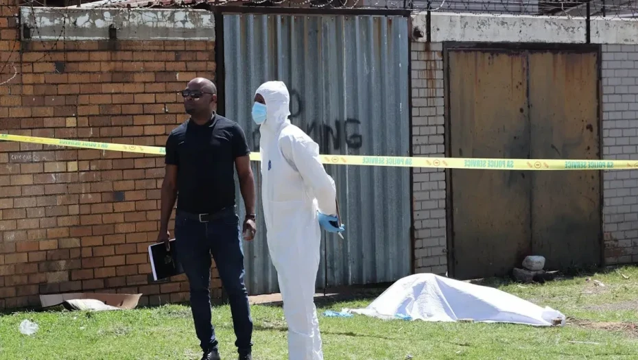 Τρόμος για serial killer στη Νότια Αφρική – Βρέθηκε και 9η δολοφονημένη γυναίκα στην ίδια περιοχή
