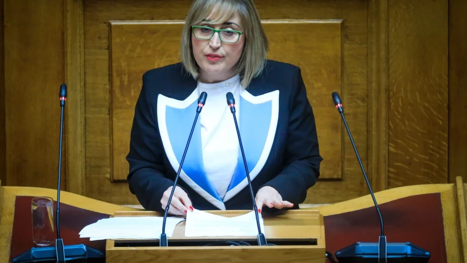 Έπειτα από ανώνυμη καταγγελία έκλεισε ο Καλαϊτζίδης, το κέντρο αισθητικής της Στέλλας Αραμπατζή!