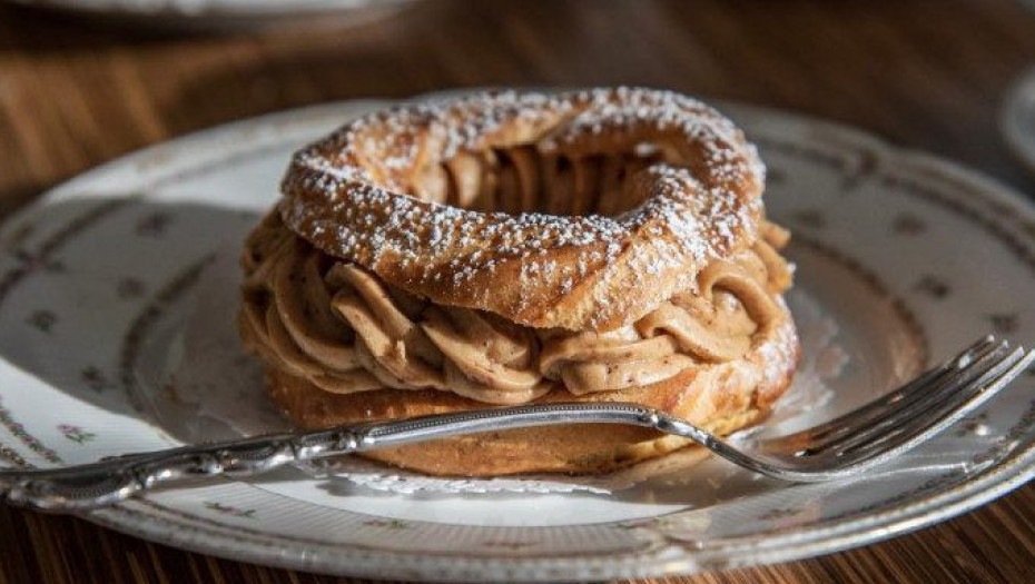 Συνταγή για παρί μπρεστ: Το ιδανικό γλυκό για τη γιορτή των ερωτευμένων