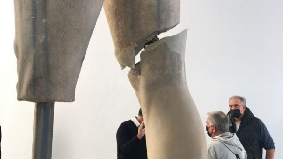 Σεισμός στη Σάμο: Ο γιγάντιος Κούρος τραυματίστηκε ελαφρά