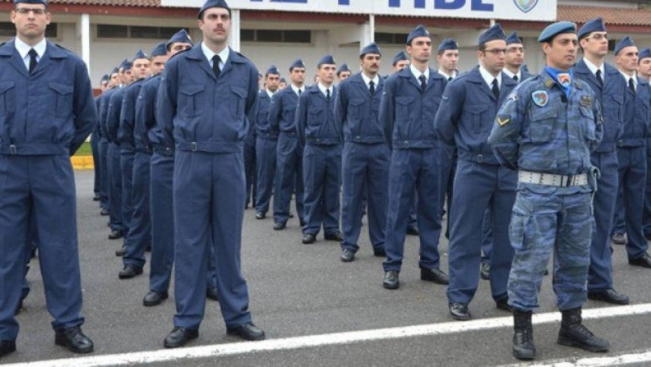 Σύμφωνα με τον Κώστα Μπούμπα είναι Χαμηλόμισθοι οι πιλότοι της Πολεμικής Αεροπορίας