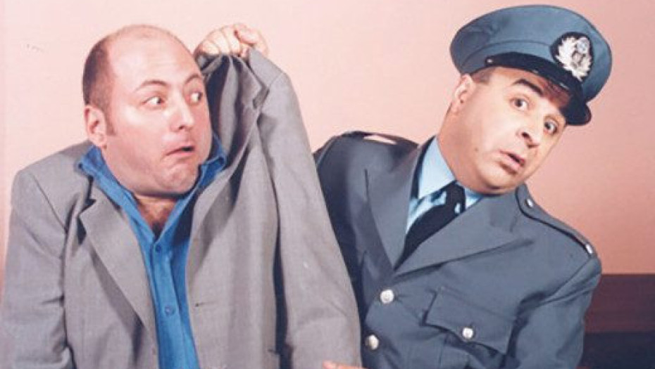 Ο ηθοποιός Γιώργος Λαμπάτος κατηγορεί τον Μάρκο Σεφερλή για αληθινά χαστούκια επί σκηνής – «Πήγαινα με κλάματα»