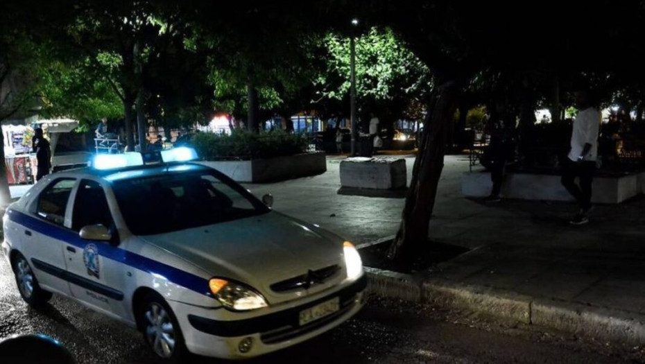 Μολότοφ και γκαζάκια στην Ευελπίδων – Αποκλεισμένη η περιοχή από την ΕΛ.ΑΣ. που ξεκίνησε έρευνες