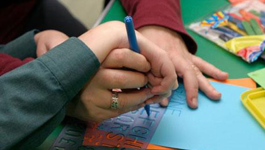 Ο Σύλλογος Εκπαιδευτικών Πρωτοβάθμιας Εκπαίδευσης ζητά την  Διασφάλιση των επαγγελματικών δικαιωμάτων των Νηπιαγωγών