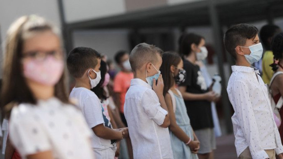 Τα σχολεία στέλνουν μήνυμα αγάπης στα νοσοκομεία