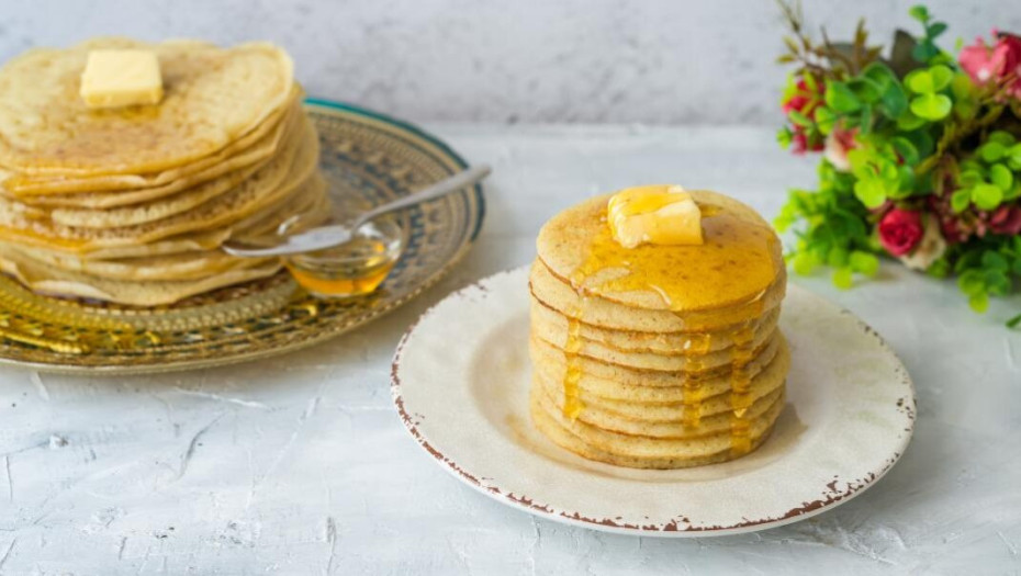 Baghrir: Τα μαροκινά pancakes γίνονται με σιμιγδάλι και είναι σαν σφουγγαράκια